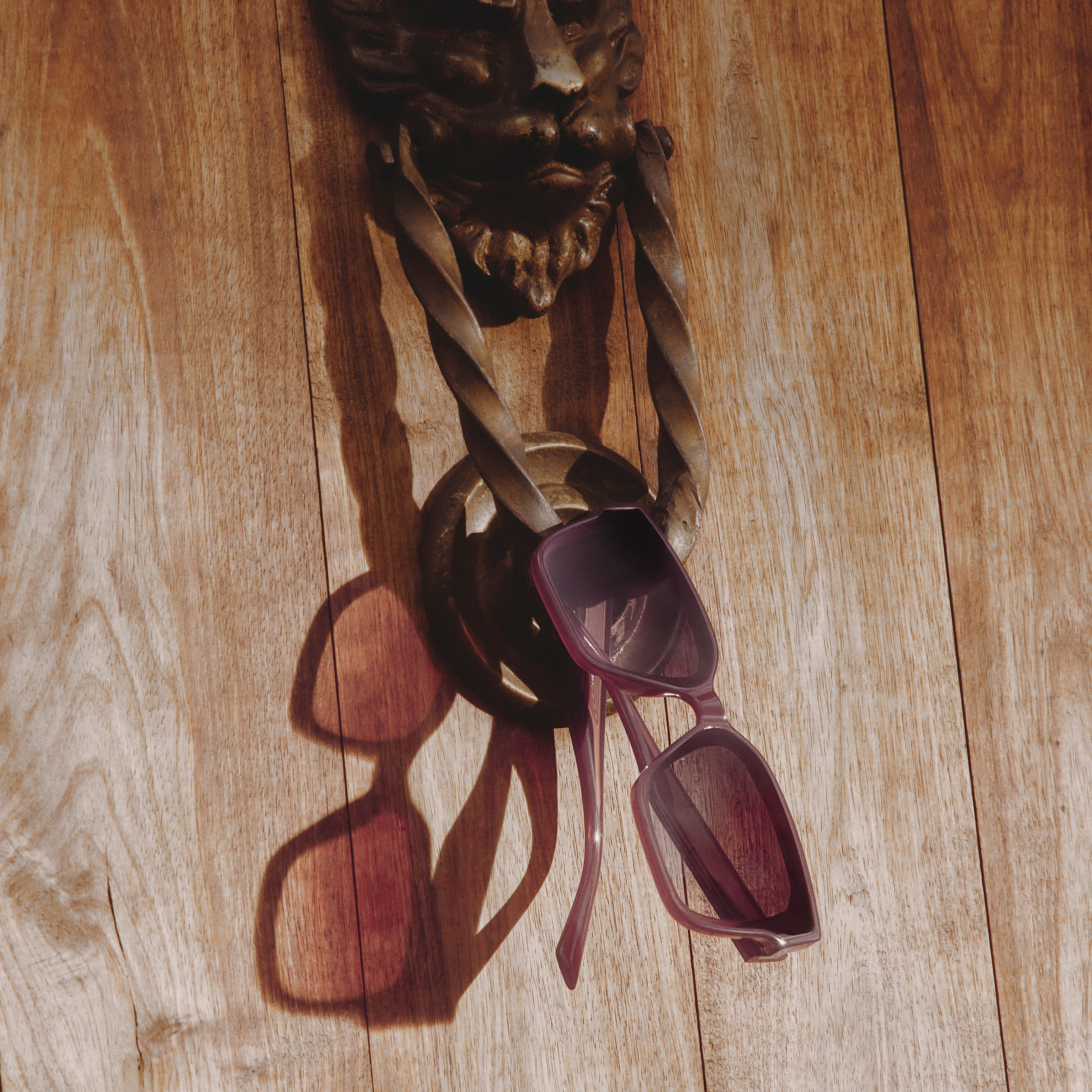 DRIVE IN - Oversized Square Sunglasses with Flush Lens  display picture 3