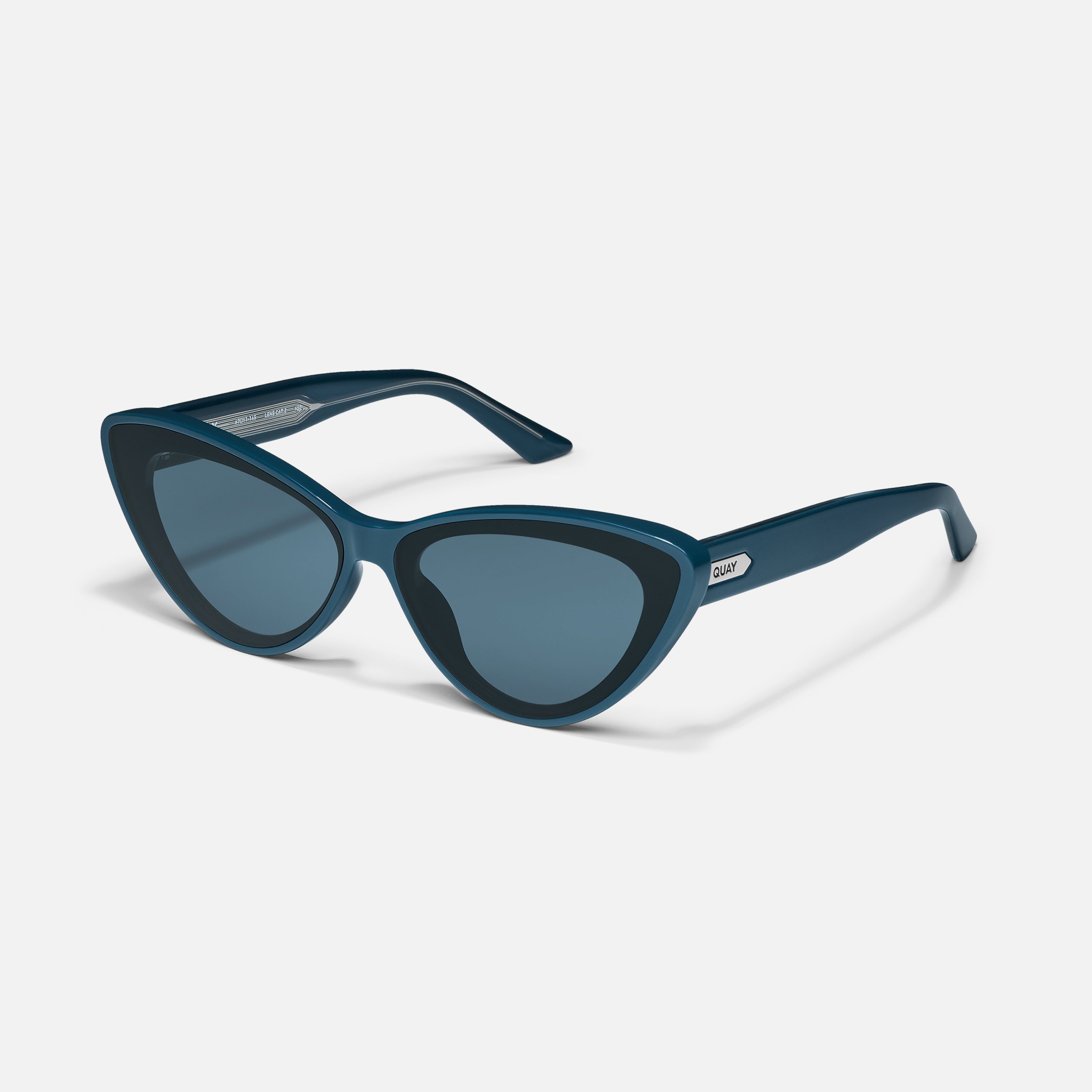 ▪️NWT Quay Tempted Cat-Eye Sunglasses Amazon.com: Quay Women main image 2