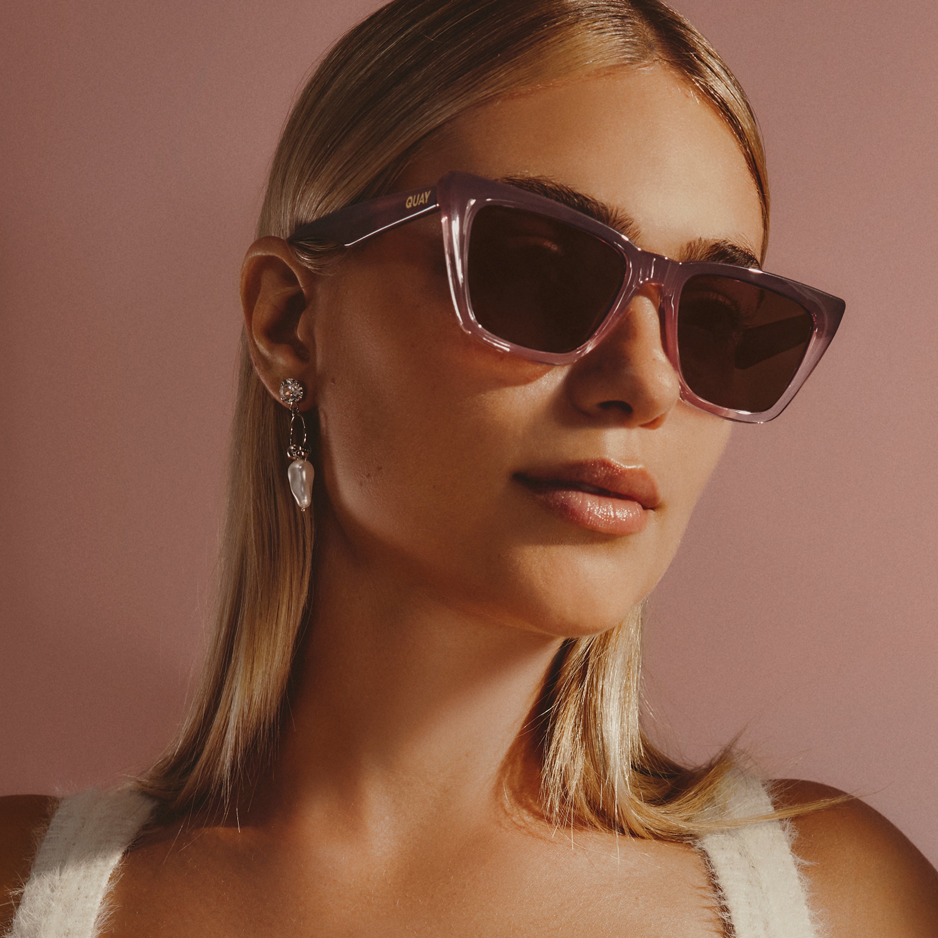 CALL THE SHOTS Cat Eye Sunnies with Polarised Lens – Quay Australia