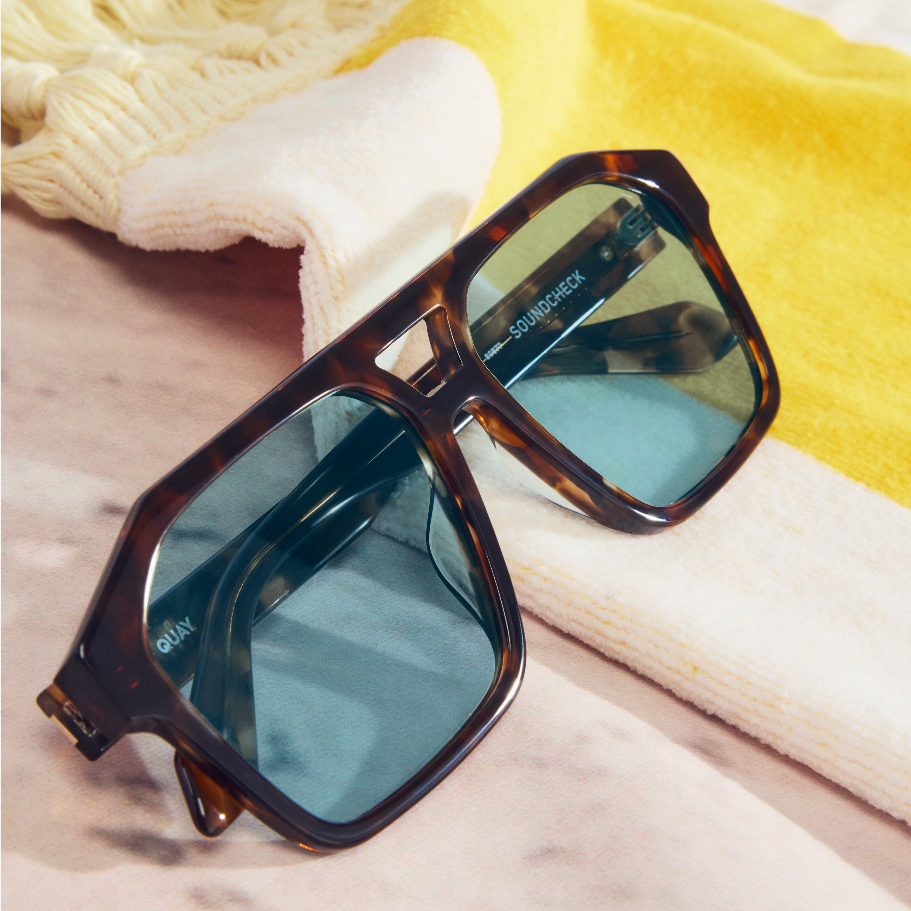 Quay Australia サングラス Quay Australia Midnight Hour Sunglasses - Go-Optic.com - SOLD OUT