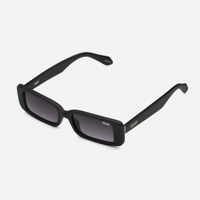 BLACK TORTOISE/BLACK